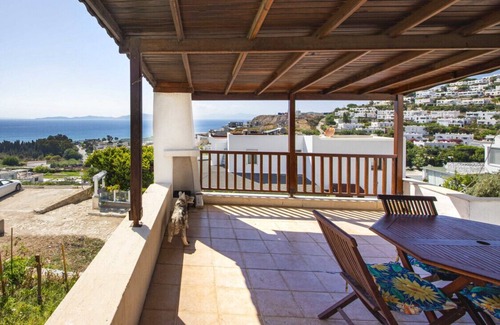 Mentese Villa | Comfy Villa with Shared Pool and Terrace in Bodrum