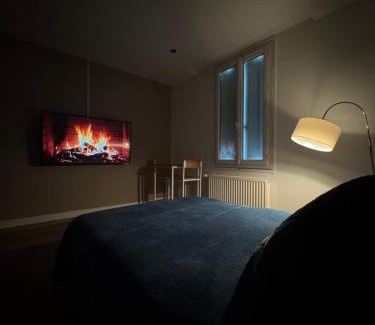 Poligny Bed & Breakfast | Comme à la maison - Chambre et salle de bain privée & petit déjeuner