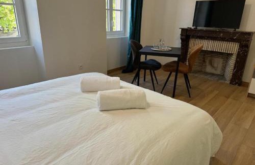 Crest Apartment | Comme à la Maison