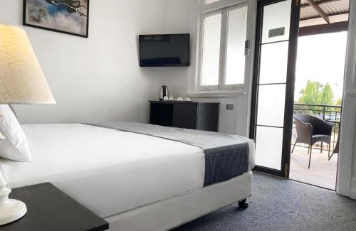 Hay Hotel | Commercial Motel
