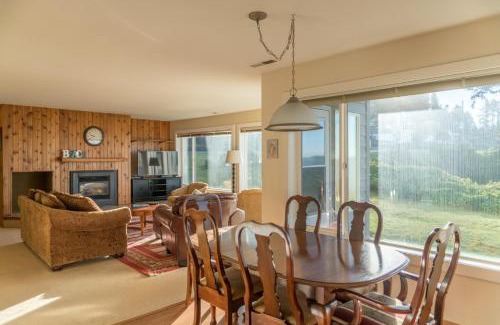 Depoe Bay House | Commodore 1