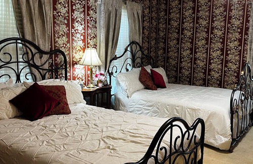 Bainbridge Bed & Breakfast | Commodore Bed and Breakfast