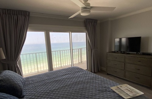 Lower Grand Lagoon Condo | COMMODORE DISCOUNT - 1200/week through 2024 - includes beach chairs/umbrella