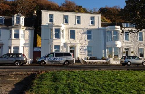 Rothesay House | Commodore Guesthouse, Seaside Holiday Suites
