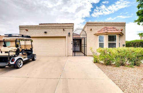 Cottonwood House | Community Perks and Patio Sun Lakes Home!