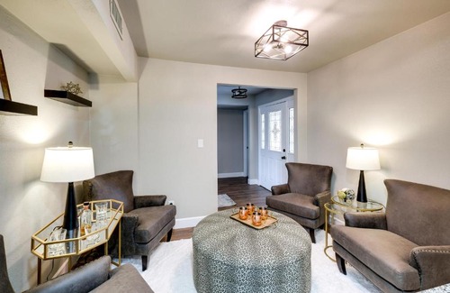Cottonwood House | Community Perks and Patio Sun Lakes Home!