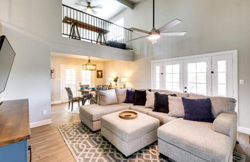 Cottonwood House | Community Perks and Patio Sun Lakes Home!