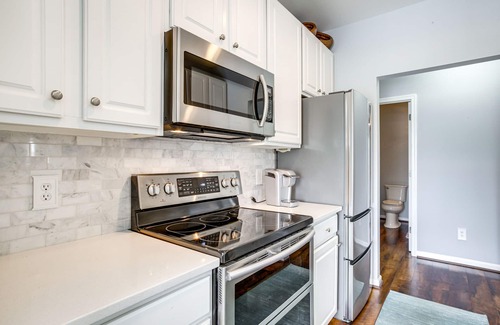 Rehoboth Beach Condo | Community Pool & Private Balcony: Chic Lewes Gem