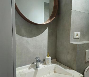 Militari Apartment | Como Park Inn