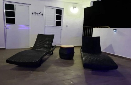 S.M. 57 House | Comoda Habitacion Oshun