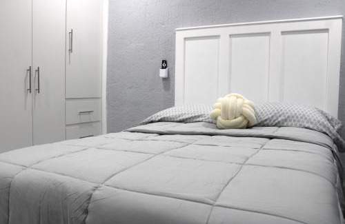 Santa Cruz Xoxocotlan Apartment | Comodo apartamento de 3 habitaciones, a 10 min en vehiculo del Zocalo de Oaxaca