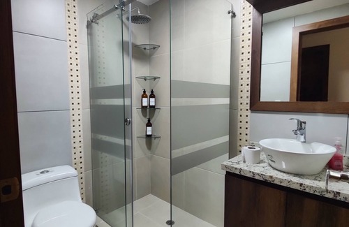 Kennedy Apartment | Comodo Apartamento en La Kennedy, Norte de Quito