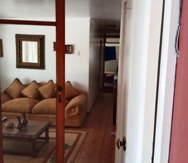 Linares House | Comodo Hostal para personas de trabajo