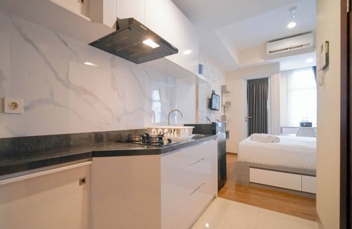 Surabaya Apartment | Compact And Comfortable Living Studio At Grand Sungkono Lagoon Apartment