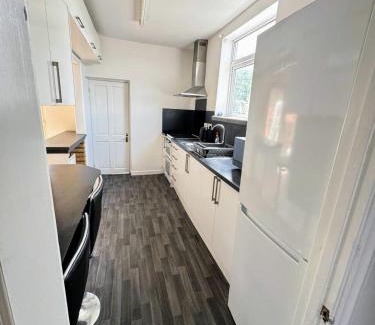 Easton House | Compact Budget Room - 9 Mins to Bristol Centre