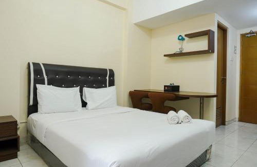 Pondokcina Apartment | Compact Studio Apartment at Margonda Residence 2 By Travelio