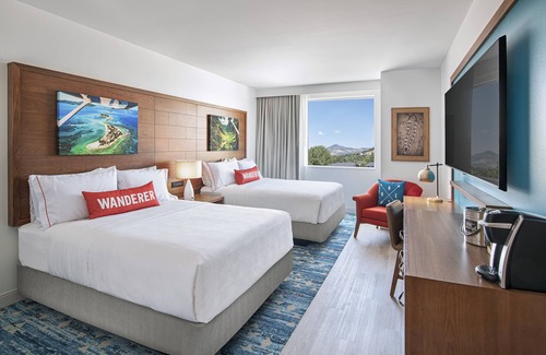 Medford Hotel | Compass by Margaritaville in Medford