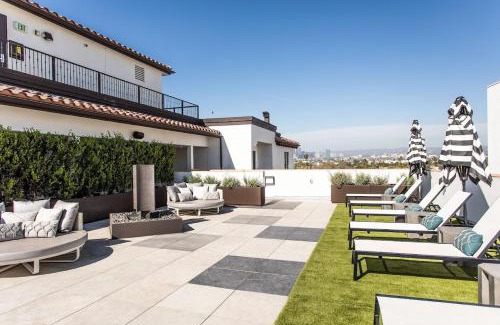 La Brea Hotel | Compass Luxury Living