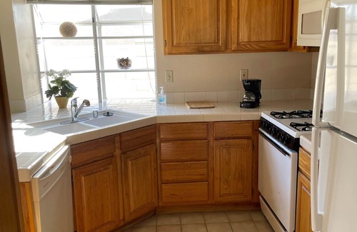 Green Valley North House | Complete house;great location, 2 beds 2baths,Pet friendly,Garage attached