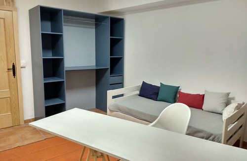 San Ildefonso House | Complete house next to the Arco de Elvira. Albaicín Bajo and Gran Vía