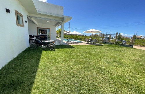 Prado House | COMPLETE HOUSE w/5 Suites Pool 1 Min from the Beach