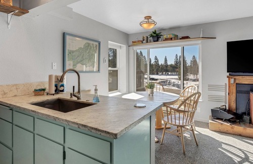 Bear Valley Condo | Completely remodeled - luxury furnishings and amazing natural light (Tamarack Condo 10) by RedAwning