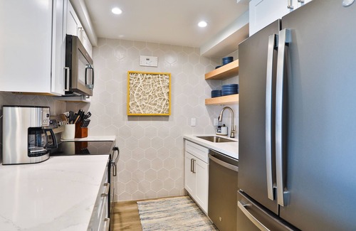 Kihei Condo | Completely remodeled 2 bedroom King bed AC Kauhale Makai on the top floor
