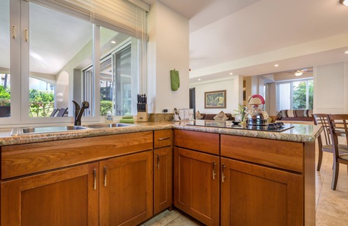 Wailea Condo | COMPLETELY REMODELED-AC THROUGHOUT-GROUND FLOOR-METICULOUS CLEANING