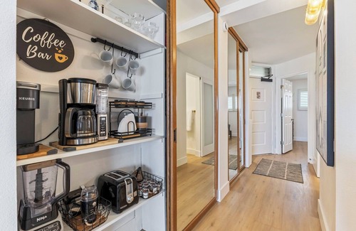 Kihei Condo | COMPLETELY REMODELED-BREATHTAKING OCEAN VIEWS & SUNSETS-LUXURY FINISHES-AC