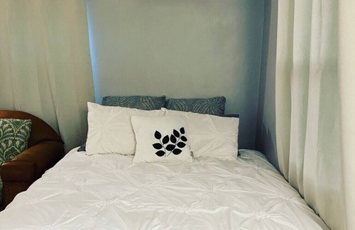 Estate Marys Fancy Apartment | Completely remodeled studio, central location
