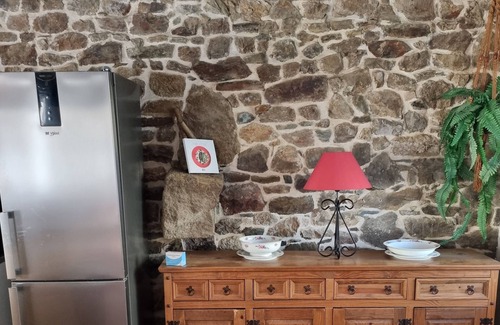 Pleine-Fougeres House | Completely renovated 18th century stone house