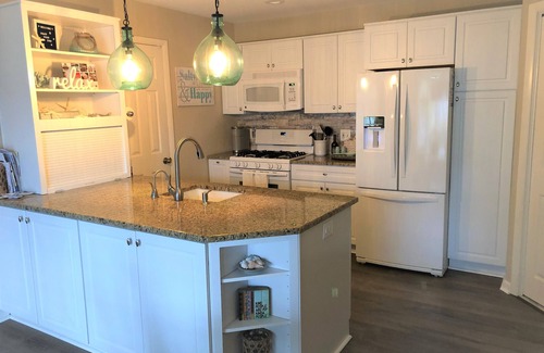 Bethany Beach Condo | Completely Renovated, Secluded Lake View Condo in Sea Colony!
