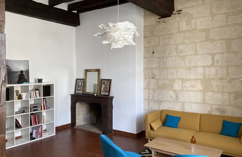 Tours City Centre Apartment | Completely renovated 16th century apartment Hyper Centre de Tours