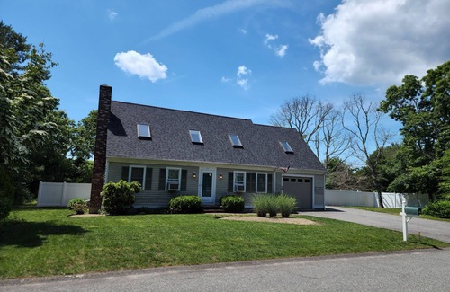 East Falmouth House | Completely Renovated In Quiet Neighborhood/Great Bay/In ground pool