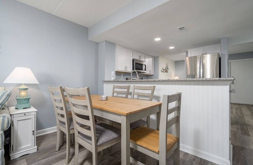 North Ocean City Condo | Completely Renovated Condo with Amazing View of the Ocean