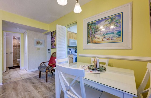 Hilton Head Island Condo | *Completely Updated Condo Just Steps to Beach and Pool*
