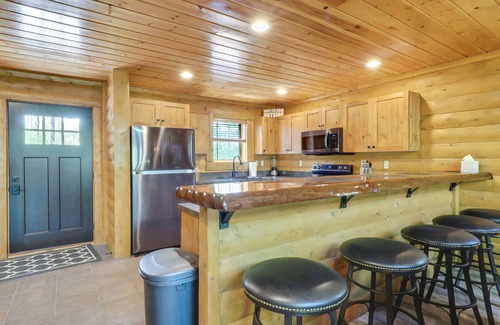 Boyne City Cabin | Completely updated Boyne Mountain Cabin Ski-in/out