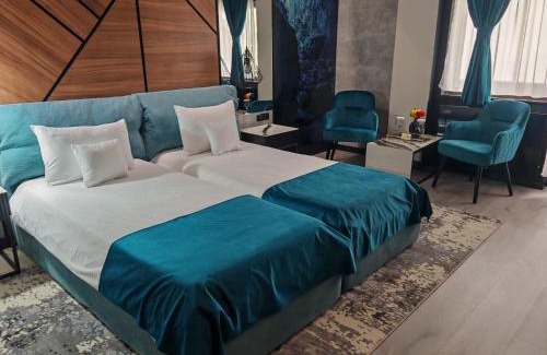 Caciulata Hotel | Complex Turistic Casa Romaneasca