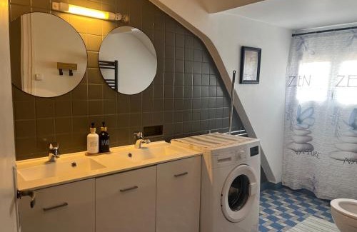 Villedieu-sur-Indre Apartment | Comptoir du Golf Studio