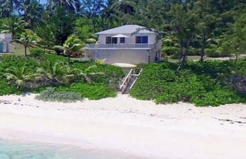 North Palmetto Point Cottage | Conch'd Out Beach Cottage: Semi-private beach. Ocean views. Adults only.