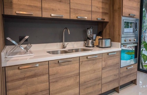 Zama House | Concierge Service - Contemporary Villa 4BR 8PPL