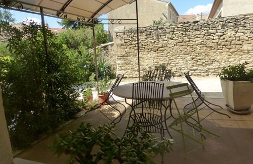 Pujaut Apartment | Conditioned apartment excellent condition (58m²) Pujaut (30) 8km from Avignon