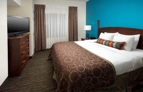 Linthicum Heights Condo | Condo ∙ 1 bedroom ∙ 2 guests