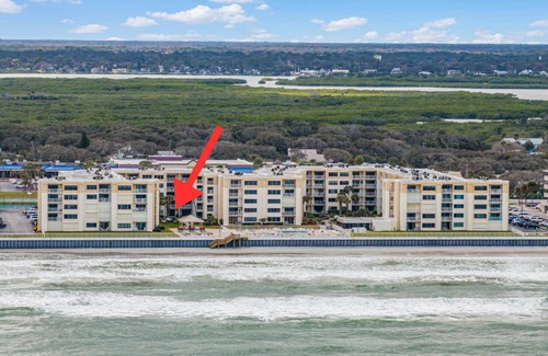 New Smyrna Beach Condo | Condo ∙ 2 bedrooms ∙ 4 guests