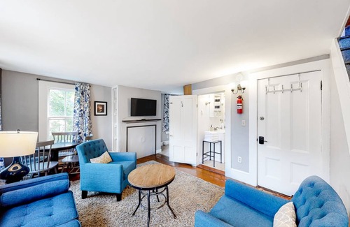 Castine Condo | Condo ∙ 2 bedrooms ∙ 4 guests