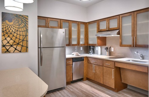 Lehi Condo | Condo ∙ 2 bedrooms ∙ 6 guests