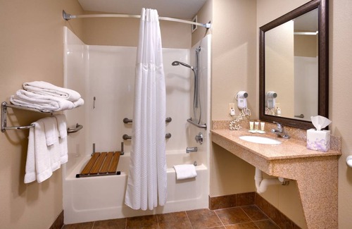 Lehi Condo | Condo ∙ 2 bedrooms ∙ 6 guests