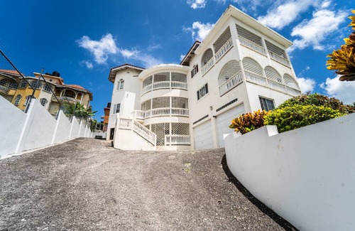 Montego Bay Condo | Condo ∙ 2 bedrooms ∙ 6 guests