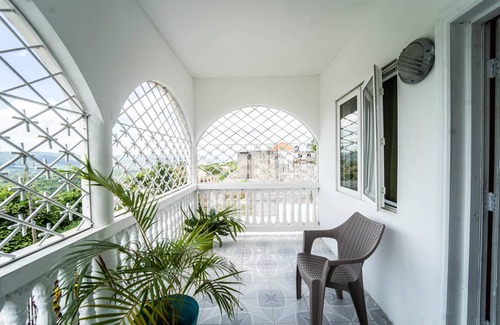Montego Bay Condo | Condo ∙ 2 bedrooms ∙ 6 guests