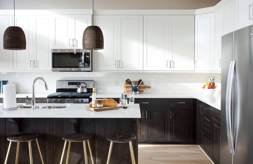 Bloomington Condo | Condo ∙ 3 bedrooms ∙ 10 guests